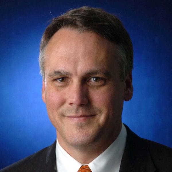 david_magee_consultant_headshot_1080x1080